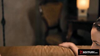 Tiffany Tatum and Mona Blue Scissor and Finger So Hot