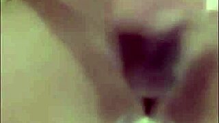 Big Cock Shemale Masturbates to Huge Cumshot!