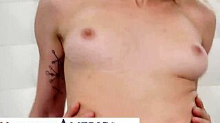 Jade nile shows naughty ass for friend