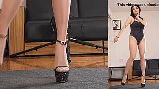 Watch this asian dancer in pantyhose?