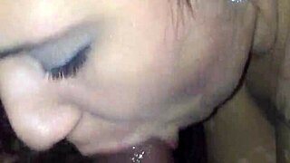 Gettin sloppy head from white girl