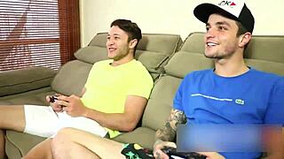 erick diaz sucks victor ferraz bareback?