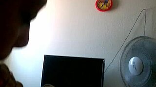 Deepthroat Blowjob With Intense Swallow Action!