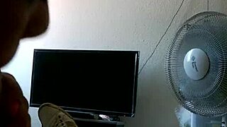 Deepthroat Blowjob With Intense Swallow Action!