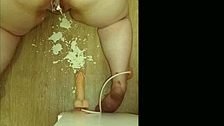Big women are great; thick model has an anal sex with toys and farts