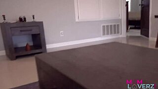 i see nympho stepmom sofi ryan in guest bedroom