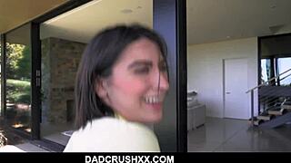 Desafío de creampie con padrastro y Angeline Red