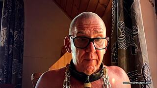 Dominatrix April feiert wilden Geburtstagsbash mit Sklaven