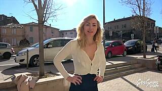 Elisa 26ans, blonde with incredible chest! 😍