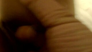 Shaved pussy fingering young teen