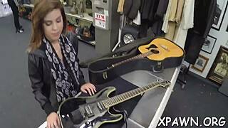 I watch dilettante sucking wet cunt passionately here