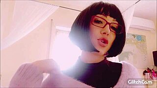 Halloweenská žhavost s její divokou stranou.