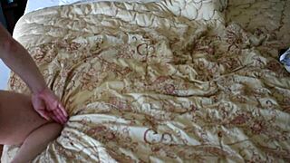 Scarlett Johnson and John have a casual fuck in this teen video