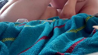 wife squirts in homemade bbw scene