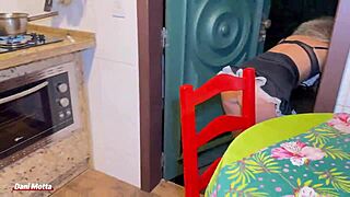 why does cooking with hot friends always end in squirting?