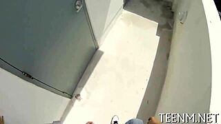 i'm watching babe courtney loxx engulfing that cock for specie