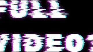 La potra Aleja fucks the delivery guy who brings packages and buys sex toys