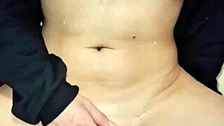 olha essa novinha gostosa gozando com tatuagem e cabelo longo na cavalgada rough