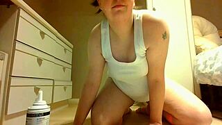 Amateur tits feel creamy pleasure