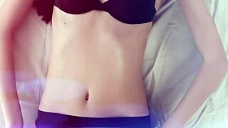 Vivi Guedez Calls IT Technician for PC Repair