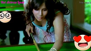 Kuumat näyttelijättäret esittelevät aarteitaan HD-kokoelmassa