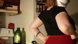 I love kinky wedgie fetish with striptease.