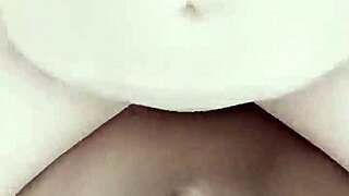 League of legend - evelynn's sexy natural tits on display!