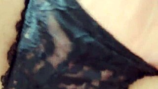 Golden tigre playing with her belt making more juice with her pussy for strapon dildo