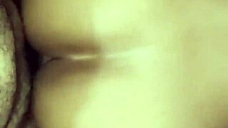 Que rico le doy por el culo a esta trigueña veterana