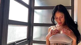 Eu E Meu Amigo Fizemos Uma Suruba Com Uma Atriz Internacional Skull Candy Muito Gostosa