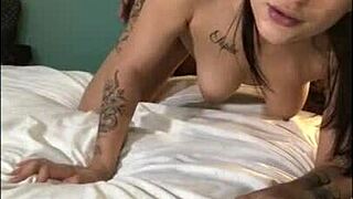 i can’t get enough of my meio irm4o’s cock, linda garota craves it every day, full on red