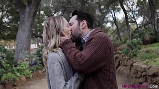 Lily Larimar deepthroats big cock 😈