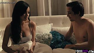 ricky spanish diving deep into savannah sixx tight wet pussy spread wide