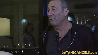 Lesbian Babe Eats Hot Ass With Rimjob!