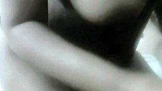 Indian teen feels deepthroat pleasure