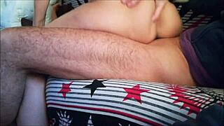 Mia moglie mi spompina con passione prima e dopo