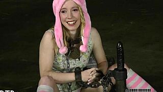 Hot whipping on beauty's asshole intensely!