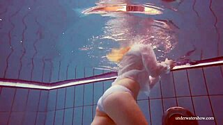 Big Tits Redhead Melisa Darkova Shows Booty