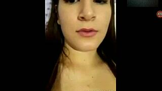 สาวๆ ร้อนแรงเล่นตูดในเซสชั่นเว็บแคม