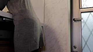 I love homemade sex with my shaved japanese milf creampie