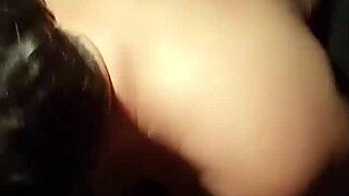 Maestra mexicana 7 esposa mexicana cogida por un desconocido en el carro con su esposo en frente primer dogging