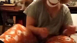 grey tee workout routine