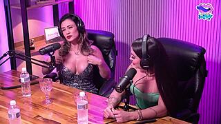 i got a tasty massge from taluane at the lesbian party