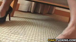 Steamy room encounter between Asian amateur couple