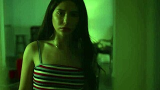 Jane Wilde e Elena Koshka condividono un pompino intenso per l'ultima volta