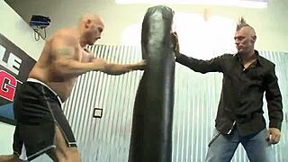 minxxx says, 'that sweaty boxer just screwed me hard in the ring'