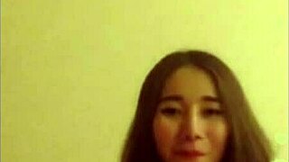 Aku suka tengok Em Nhung Hani dekat webcam