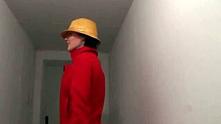 Hot Young 18+ German Amateur Laundry Fuck And Facial