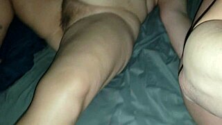 Milf gets creampie inside