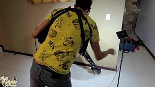 tengo sesion de fotos pero chupo la verga del fotografo